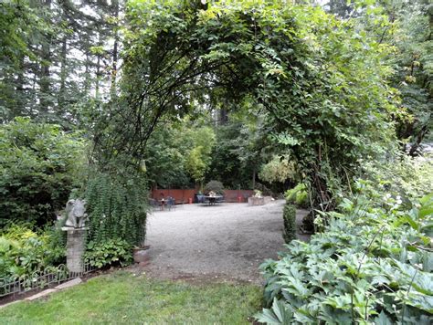 danger garden: The Palmer Garden, a stop on the 2016 Salem Study Weekend