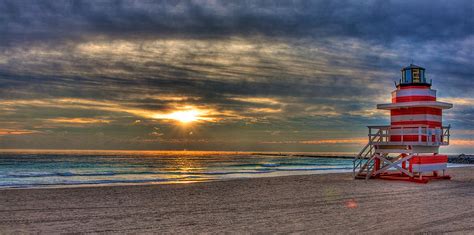 South Beach Sunrise Photograph by William Wetmore - Fine Art America