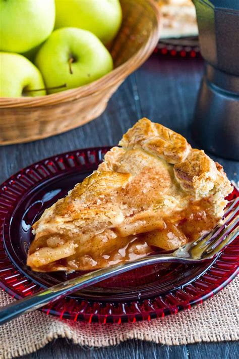 Caramel Apple Pie | Erren's Kitchen