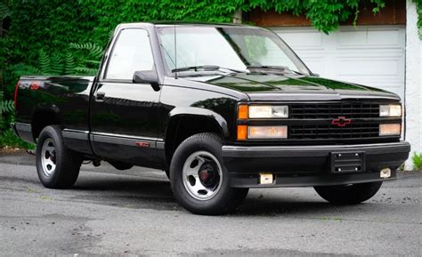 The GMT400 Spawned Chevy’s First Performance Truck - Aldan American