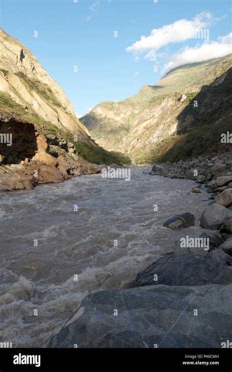 Apurimac river near Cusco in Peru Stock Photo - Alamy