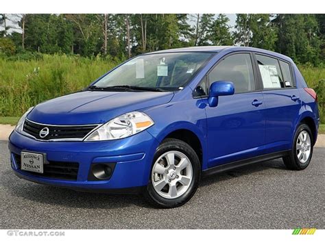 Nissan versa sedan blue