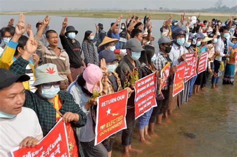 Security forces search Myanmar protest district room by room | Inquirer ...