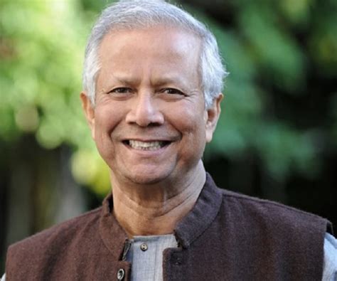 Muhammad Yunus Biography - Childhood, Life Achievements & Timeline