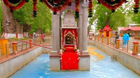 10 Religious Places in Jammu and Kashmir - Toueisr Attractions and Sightseeing