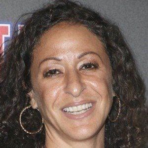 Nicole Tuck - Age, Family, Bio | Famous Birthdays