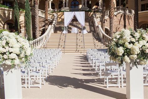 7 Outdoor Wedding Venues in Las Vegas With Amazing Views - WeddingWire