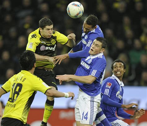 Borussia Dortmund Vs Schalke 04 | Result | Bundesliga 2011-2012