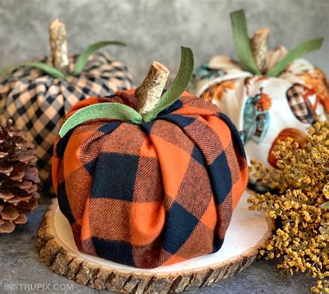 7 Easy DIY Pumpkin Projects for Fall and Halloween Decor - Bluesky at Home