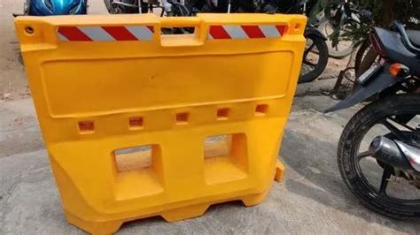 Yellow Plastic Parking Lot Barricade, For Road Safety at Rs 1650/piece in Vadodara