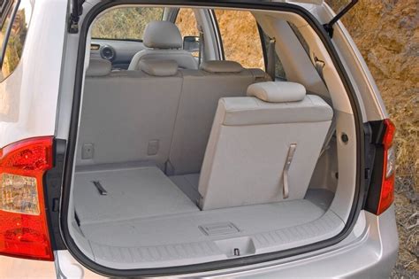 2007 Kia Rondo Interior