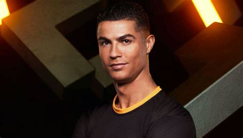 Cristiano Ronaldo launches NFT collection with Binance - Brands Untapped