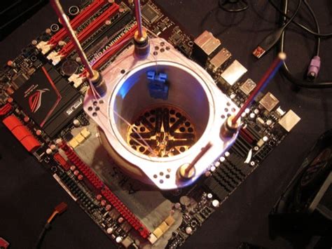 AMD Breaks Overclocking Record, Leaves the Competition in the Dust | PCWorld