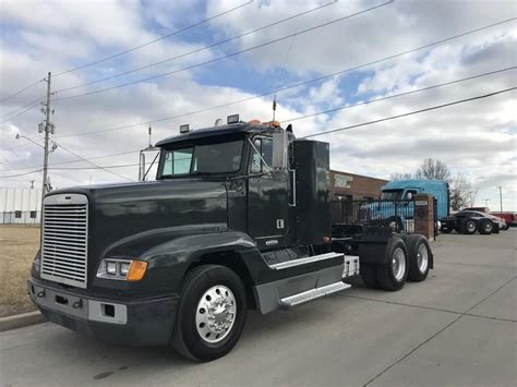 1999 Freightliner FLD120 For Sale | Day Cab | #XPA70352