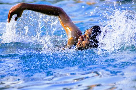 nageur-pratiquant-crawl-dans-piscine | NordicTrack Blog