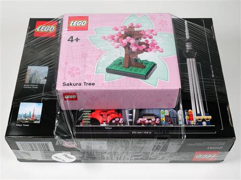 Brickfinder - LEGO Sakura Tree Gift With Purchase First Look!