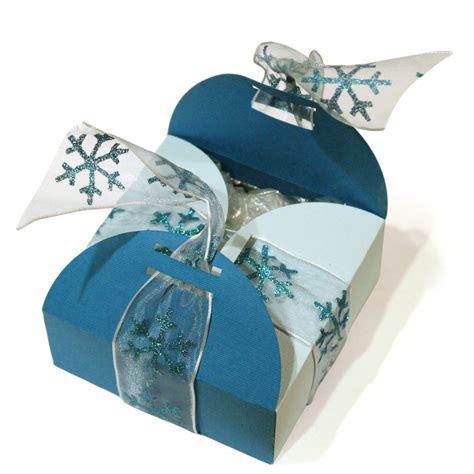 3 under 3 and more: ribbon wrapped box tutorial