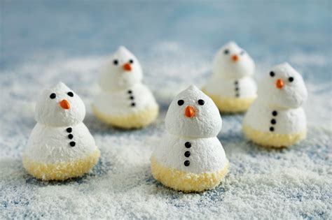 Meringue Snowmen | Be A Fun Mum