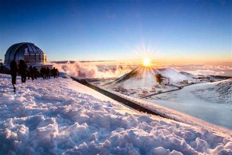 Does It Snow in Hawaii? (Where and How Often) - Sunlight Living