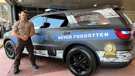 Department Unveils "Law Enforcement Appreciation Vehicle," Paying Tribute to Those Who Died in ...