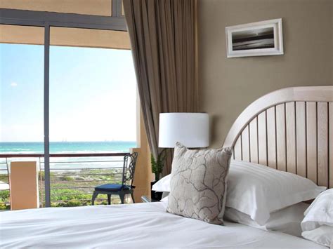 Book Cape Town Beachfront Apartments at Leisure Bay in Cape Town | Online Booking + 24/7 Service ...