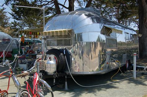 Vintage Airstream Trailer Pictures, from OldTrailer.com | Travel ...