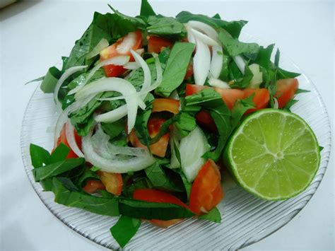 Mely's kitchen: Sweet potato Tops Salad