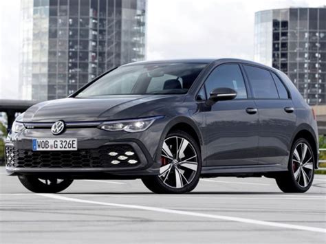 Volkswagen Golf GTE (2021-) review | Available new Medium Plug-in hybrid (PHEV) New and used car ...