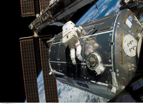 NASA astronauts have been spacewalking for 50 years (infographic ...