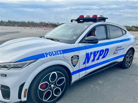 See it: NYPD rolling out fleet of fully-electric and speedy patrol cars ...