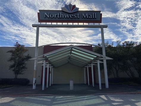 Northwest Mall’s days are numbered as final tenant prepares to move out ...