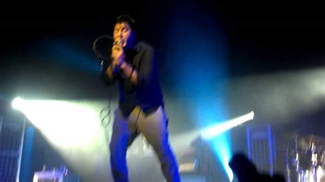 Deftones performing "My Own Summer (Shove It)" live at Wellmont Theatre on 03-10-13 - YouTube