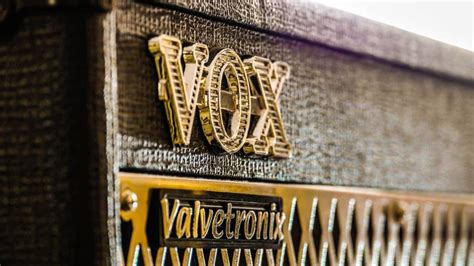 Vox Pathfinder 10 Guitar Amp Review - Beginner Guitar HQ