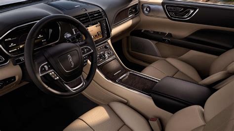 The Luxurious Interior of the Lincoln Continental | Hall Lincoln