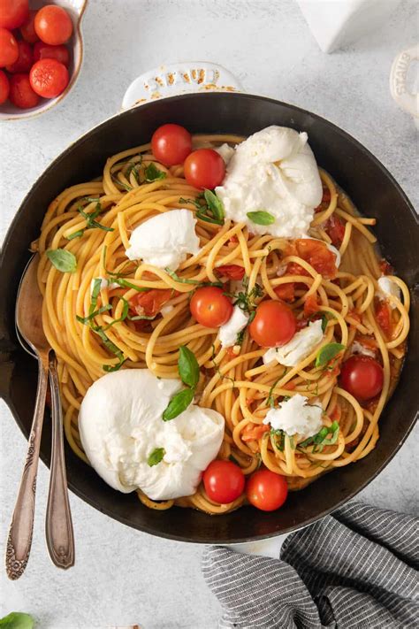 Easy Burrata Pasta - The Cheese Knees