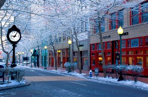 Capitol_Street_-_Charleston - Almost Heaven - West Virginia