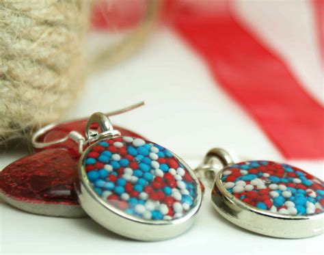 15 DIY Resin Jewelry Projects Worthy of Gifting – OBSiGeN