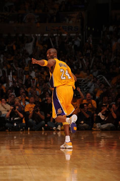 WEST FINALS: KOBE BURNS SUNS FOR 40 – OneManFastBreak