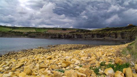 How to Spend a Day at Kimmeridge Bay - ViewBritain.com