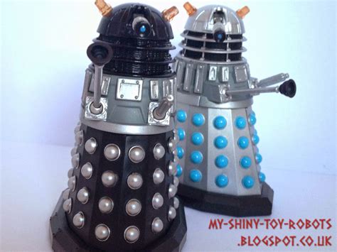 My Shiny Toy Robots: Toybox REVIEW: Doctor Who Dalek Collector Set #2 (Dalek Invasion of Earth)