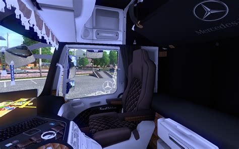 Mercedes actros interior