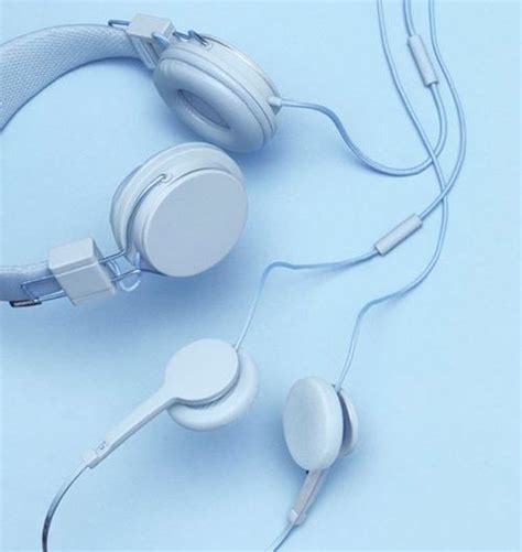 #aesthetic#blue#headphones#music (With images) | Light blue aestheti