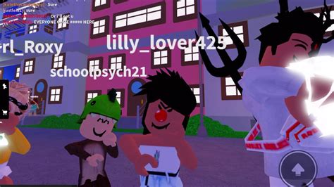 Roblox dance! - YouTube