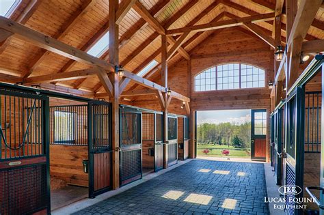 This beautiful North Carolina barn showcases high stall fronts with industry leading crosshatch ...