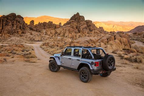 Jeep adds Wrangler 4xe to electrified lineup