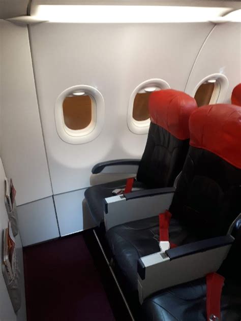 Review: Air Asia Kuala Lumpur to Vientiane (Airbus A320) - Paliparan