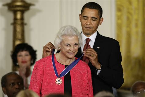 Sandra Day O'Connor announces likely Alzheimer's diagnosis | AP News