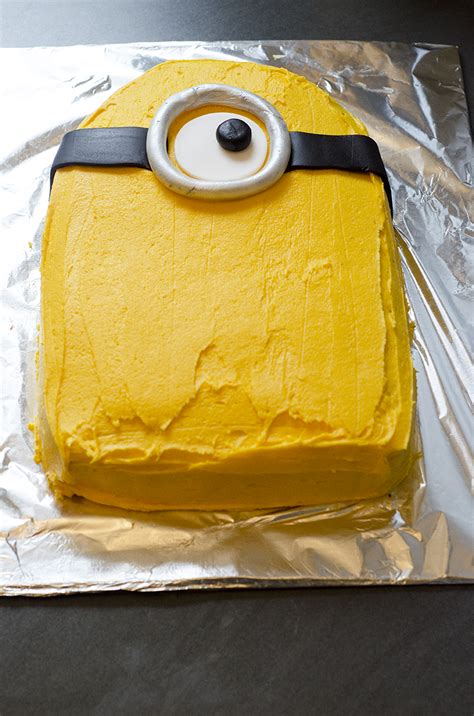 Top 121+ minion cake ideas latest - awesomeenglish.edu.vn