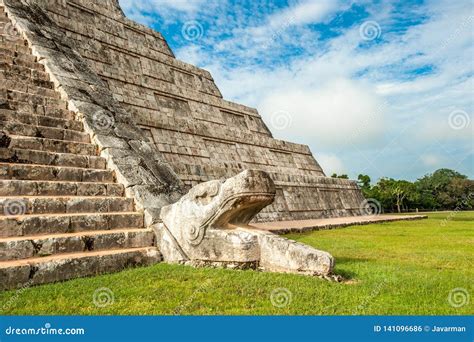 El Castillo or Temple of Kukulkan Pyramid, Chichen Itza, Yucatan ...