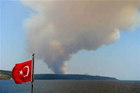 Fire breaks out in Çanakkale forest, near Gelibolu National Park ...